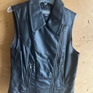 Kenneth Cole Reaction Black Women's Vest